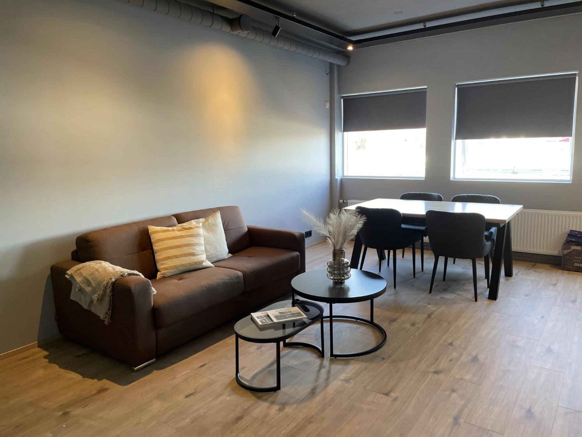 Tryggvabraut Apartment Akureyri Bagian luar foto